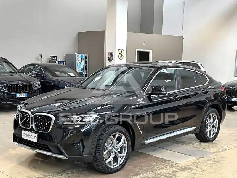 2022 BMW X4