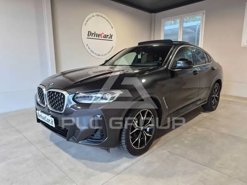 2022 BMW X4