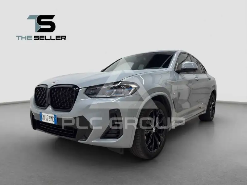 2022 BMW X4