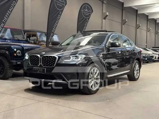 2022 BMW X4