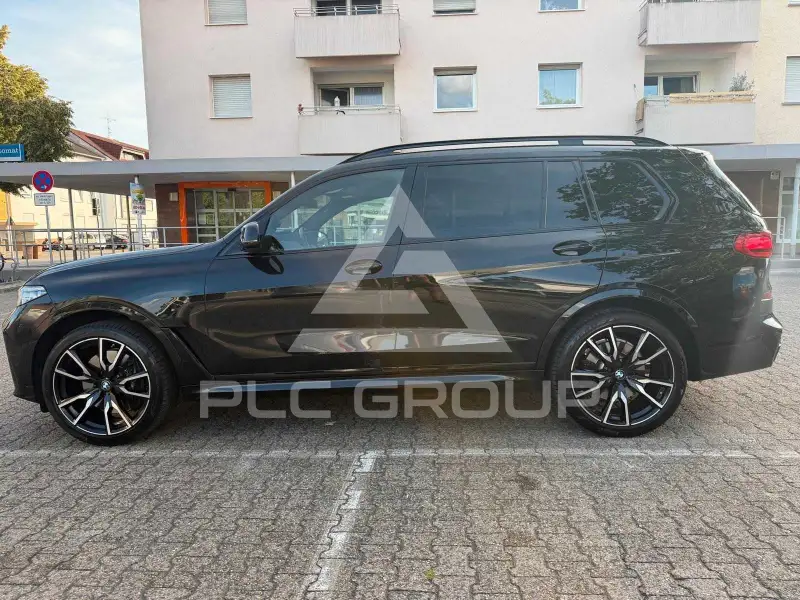 2022 BMW X7