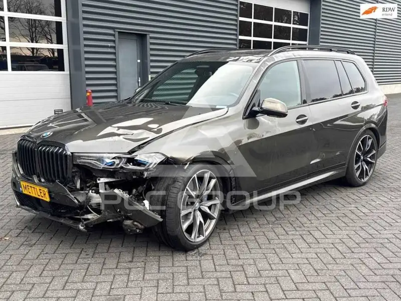 2022 BMW X7