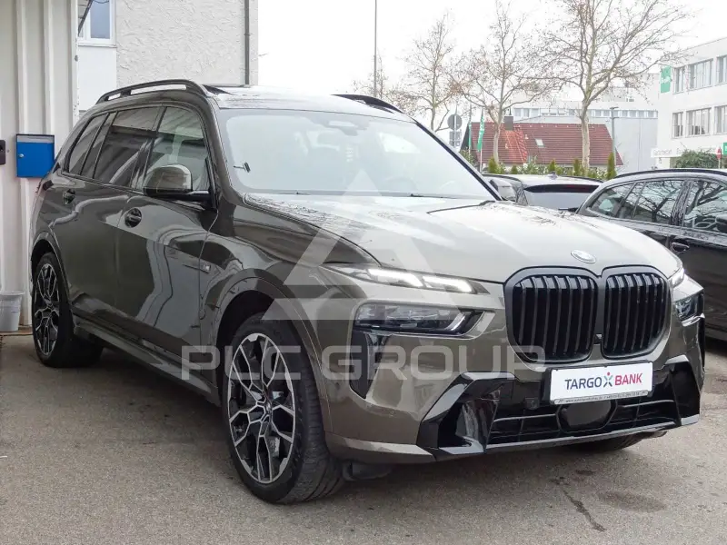 2022 BMW X7