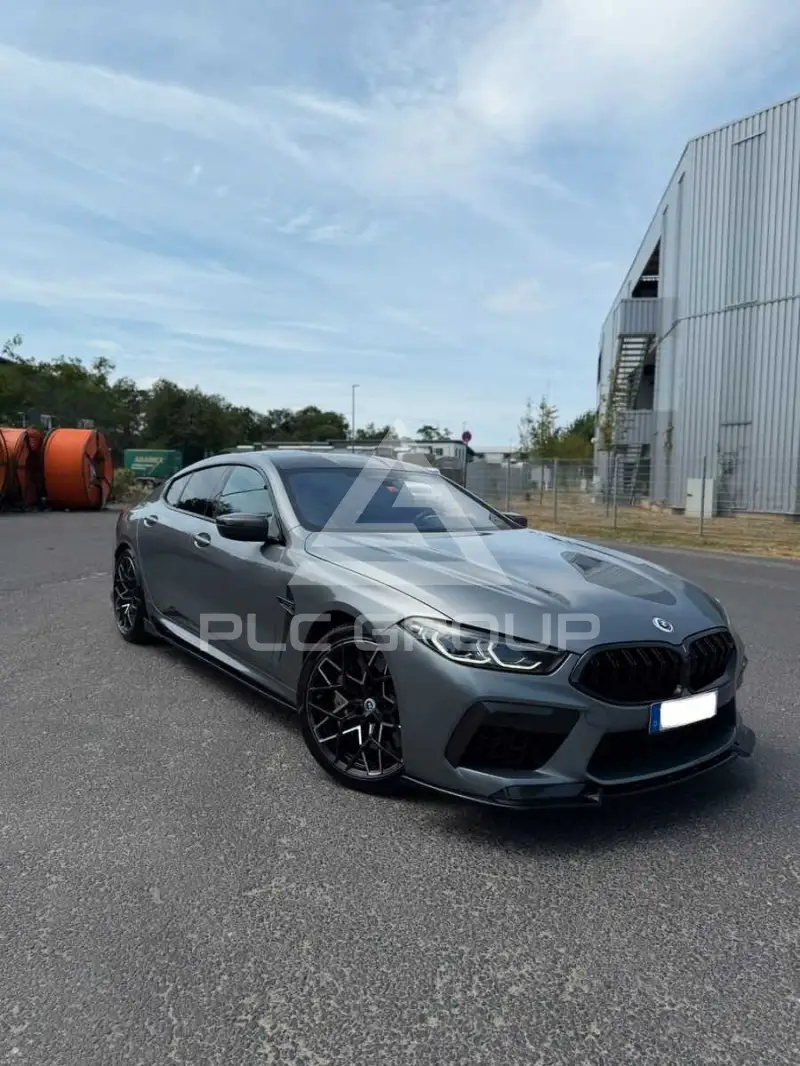 2022 BMW M8