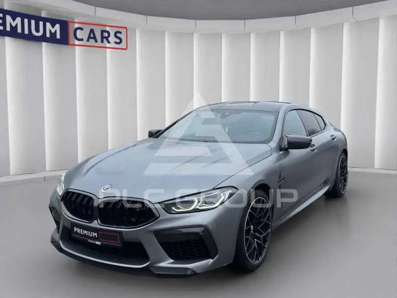 2022 BMW M8