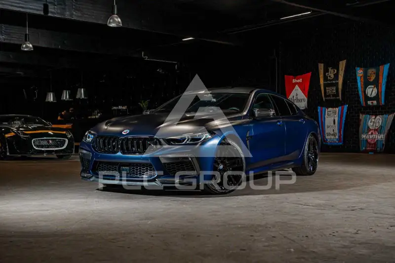 2022 BMW M8