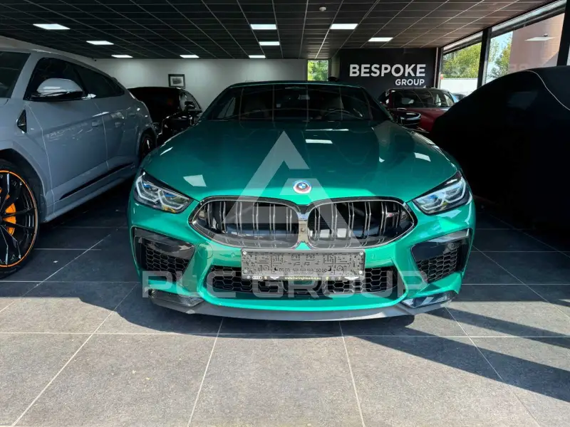 2022 BMW M8