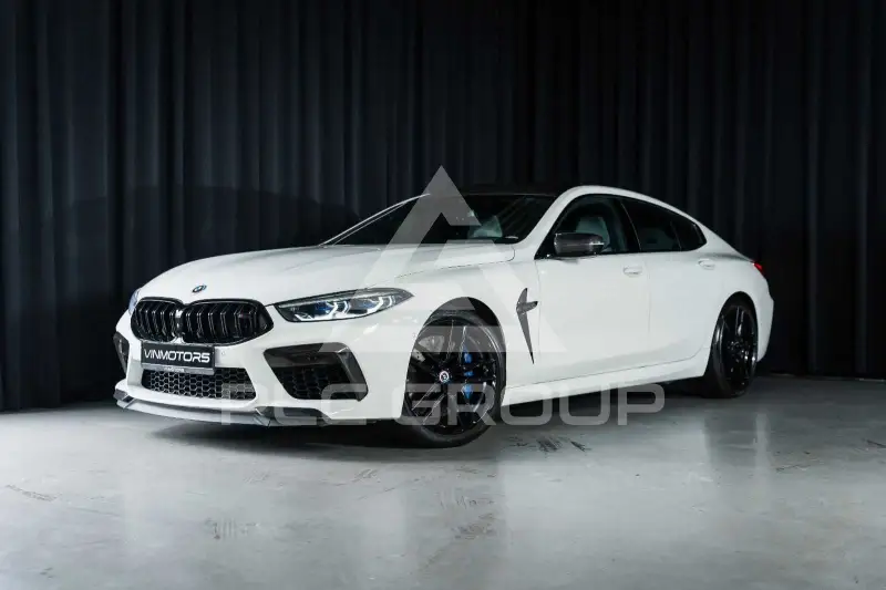 2022 BMW M8