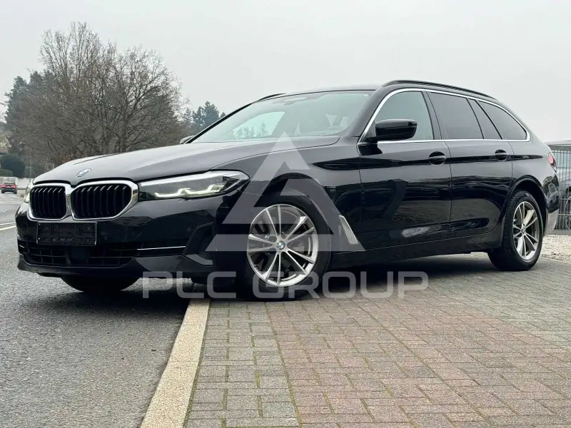 2022 BMW 520