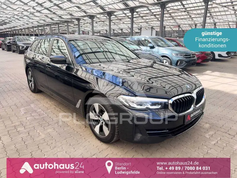 2022 BMW 520