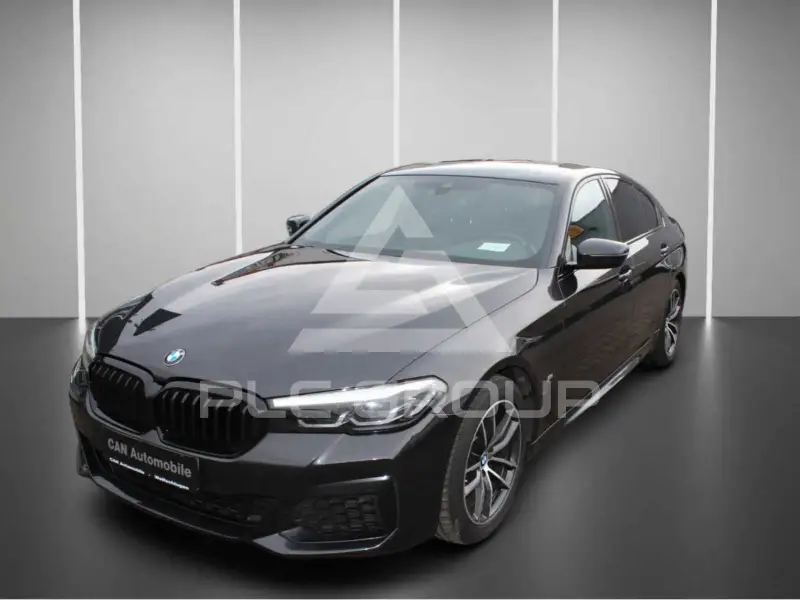 2022 BMW 520