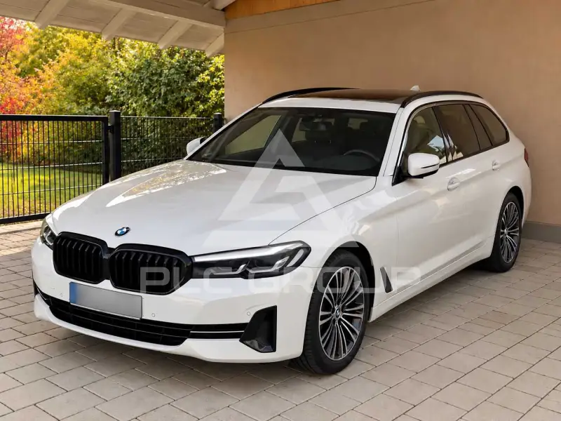 2022 BMW 520