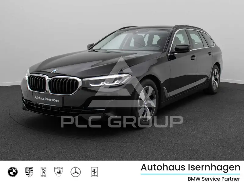 2022 BMW 520