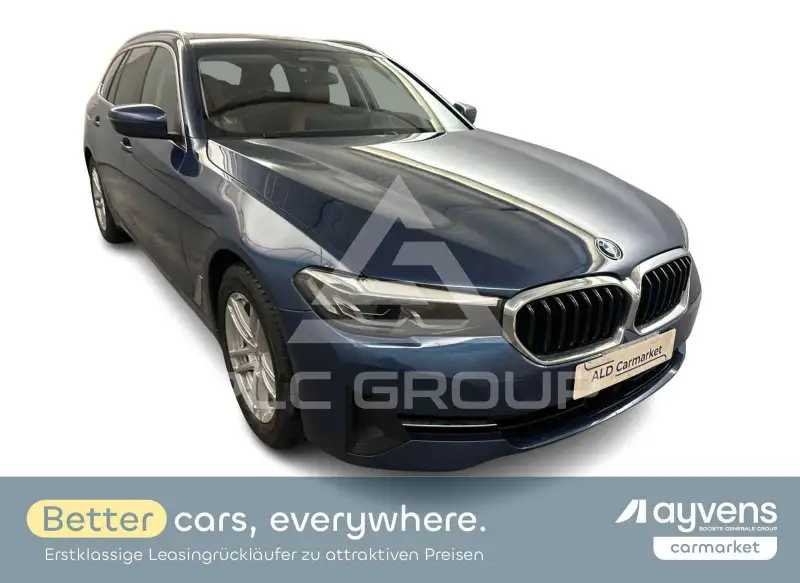 2022 BMW 520