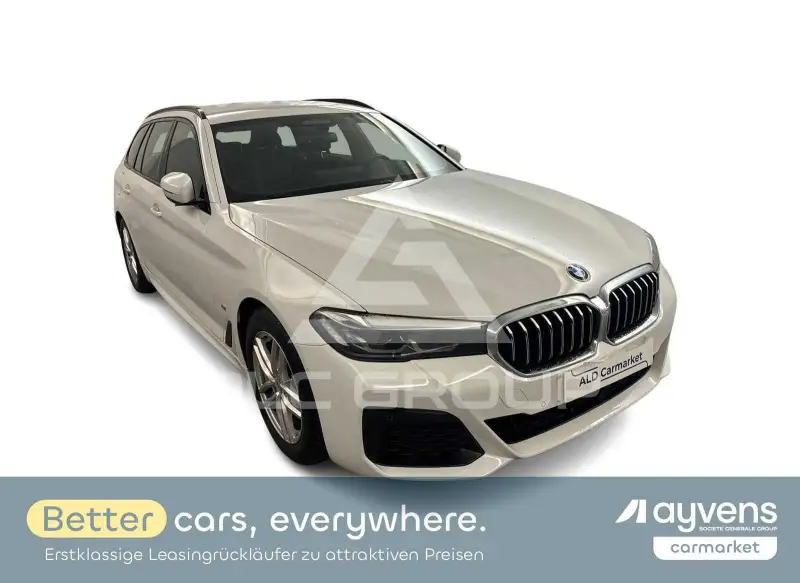2022 BMW 520