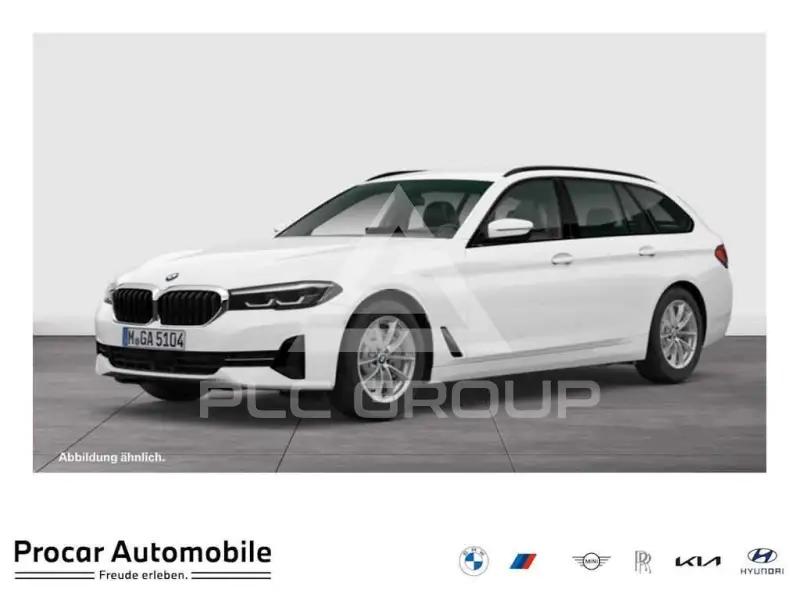 2022 BMW 520
