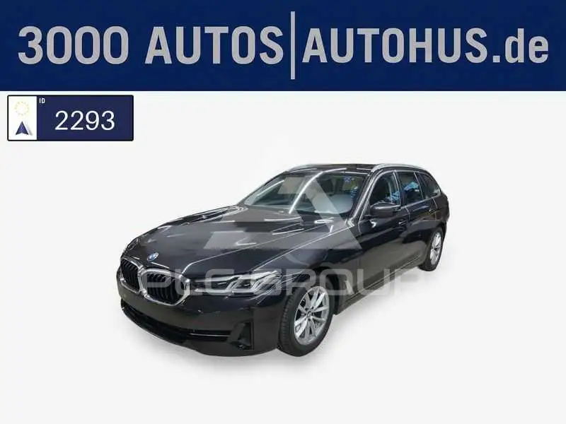2022 BMW 520