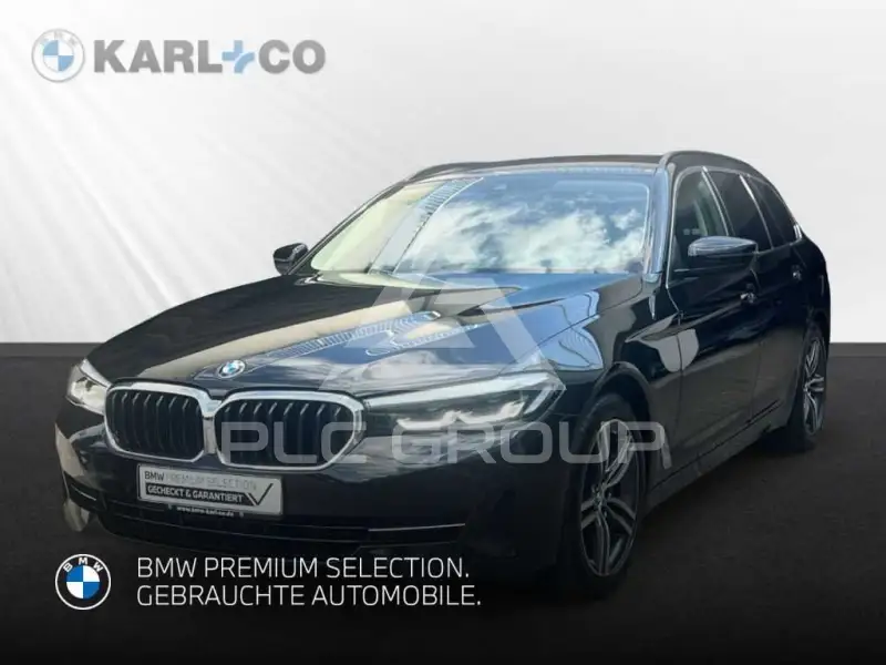 2022 BMW 520