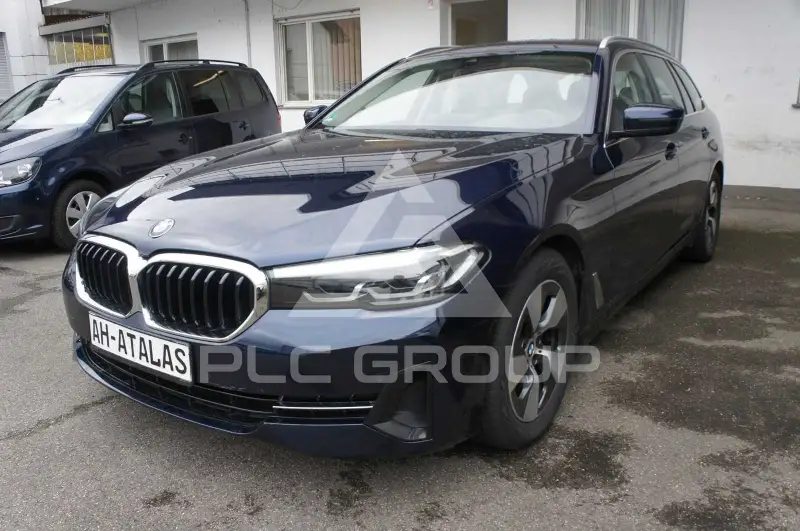 2022 BMW 520