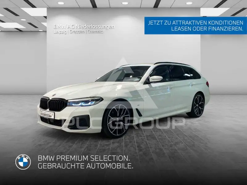 2022 BMW 520