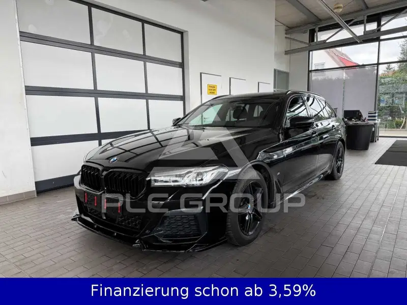 2022 BMW 520