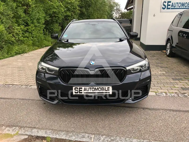 2022 BMW 520