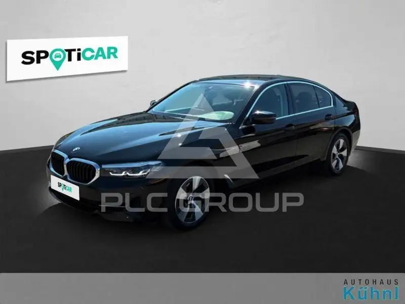 2022 BMW 520
