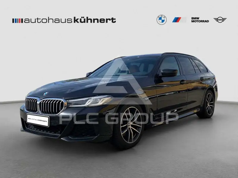 2022 BMW 520