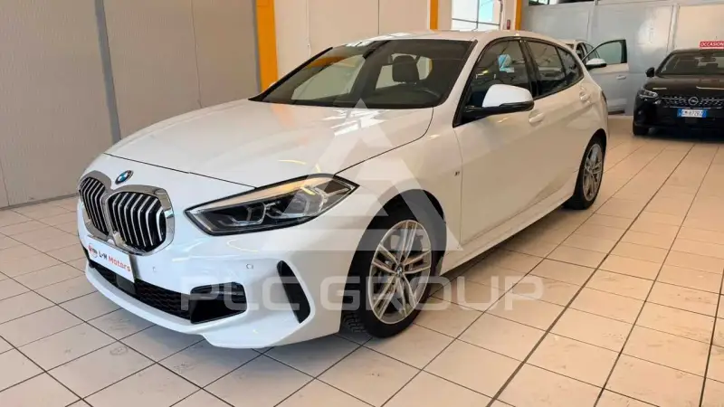 2022 BMW 116
