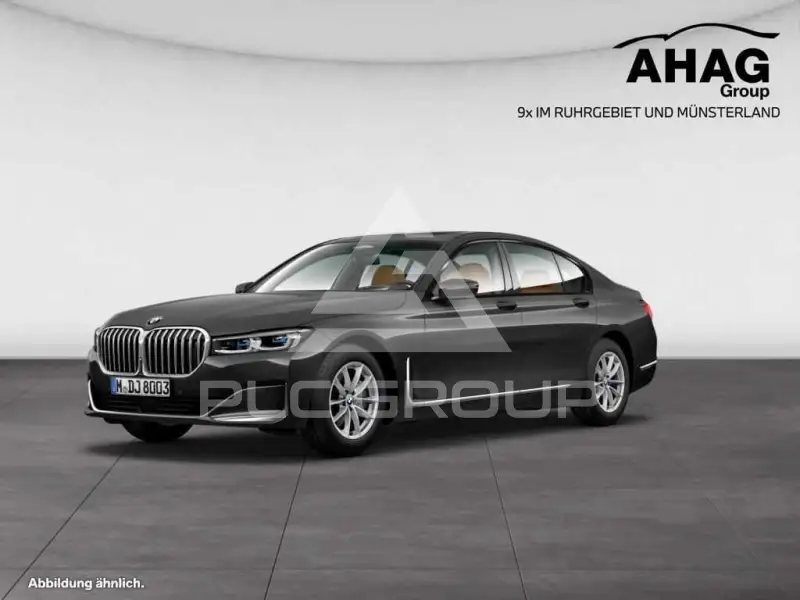 2022 BMW 730