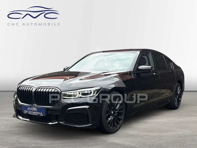 2022 BMW 730
