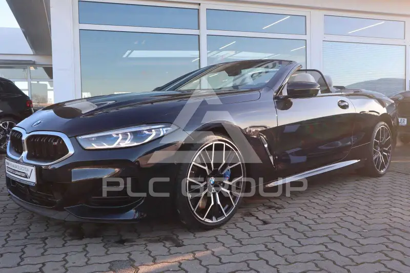 2022 BMW M8