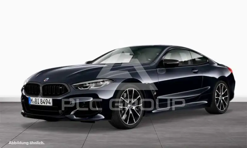 2022 BMW M8