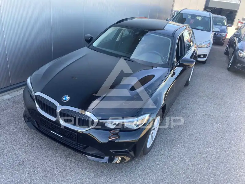 2022 BMW 318