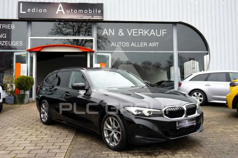 2022 BMW 318