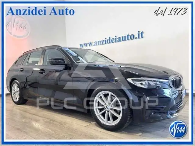 2022 BMW 318