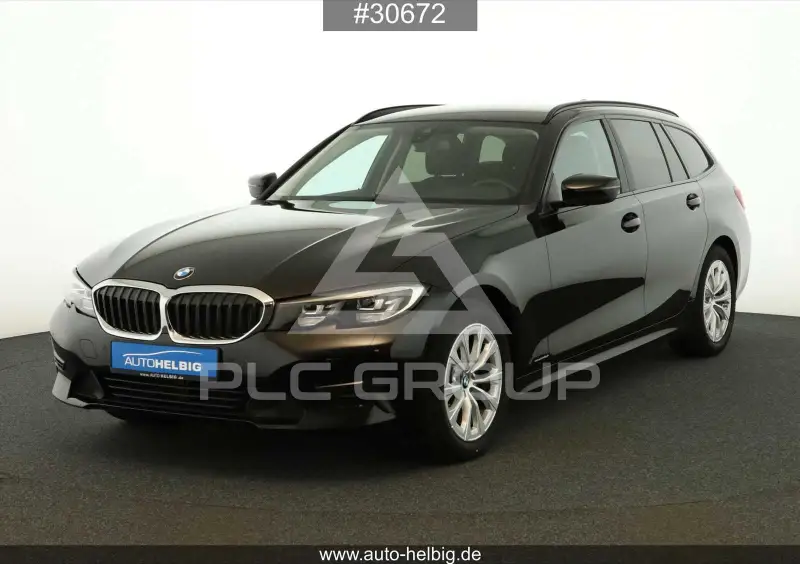 2022 BMW 318