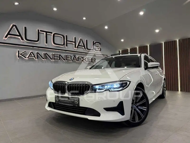 2022 BMW 318