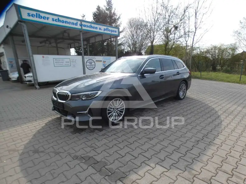 2022 BMW 318