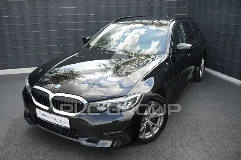 2022 BMW 318