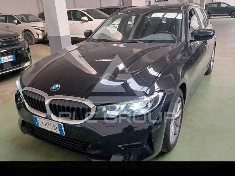 2022 BMW 318