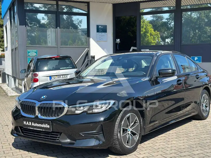 2022 BMW 318