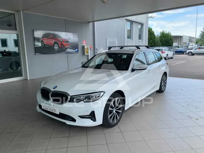 2022 BMW 318