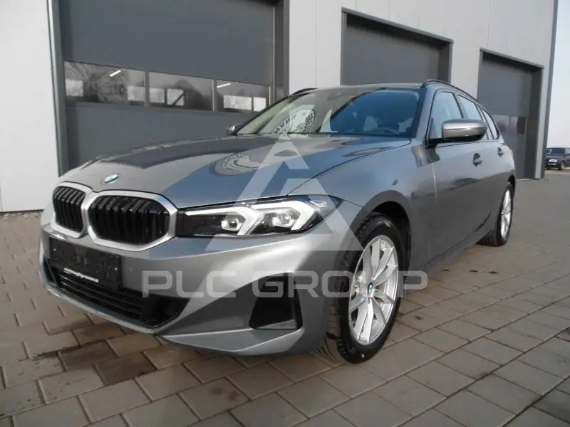 2022 BMW 318