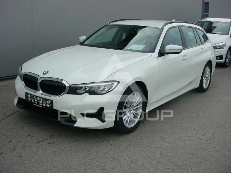 2022 BMW 318