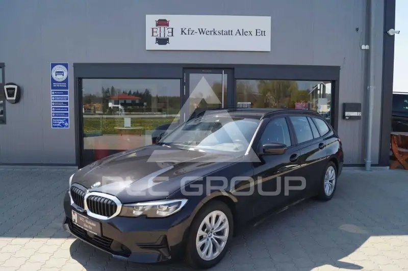 2022 BMW 318