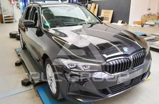 2022 BMW 318