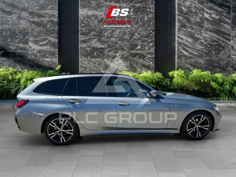 2022 BMW 318