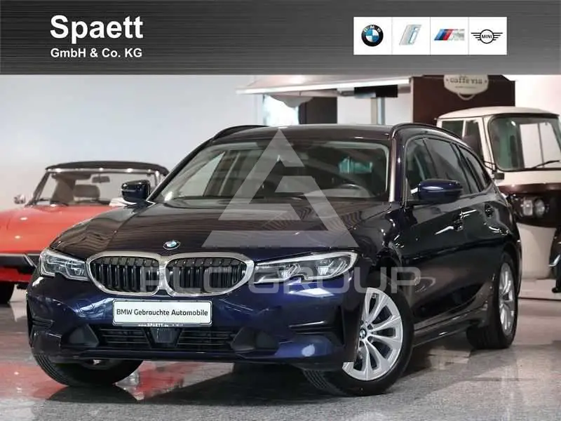 2022 BMW 318