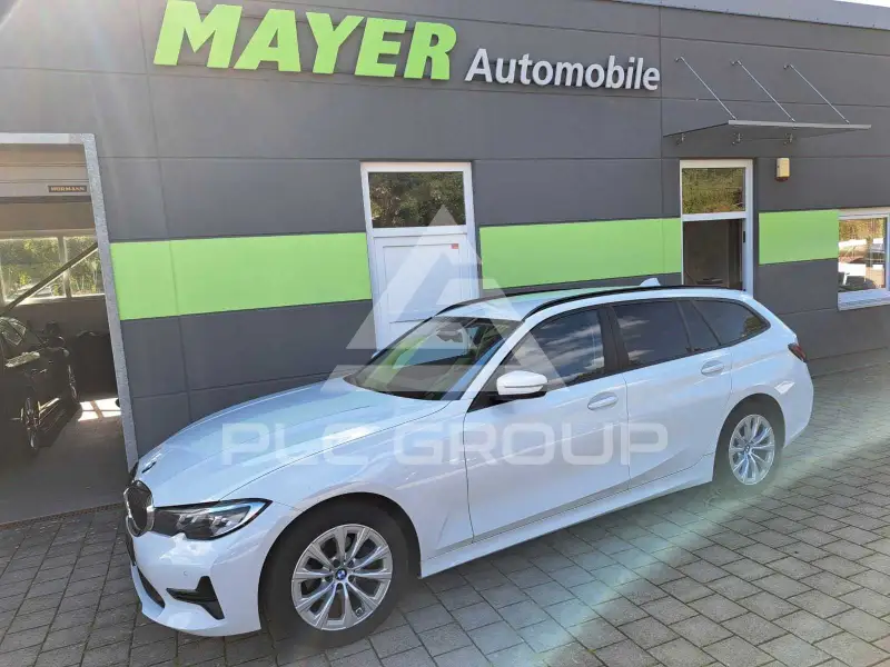 2022 BMW 318